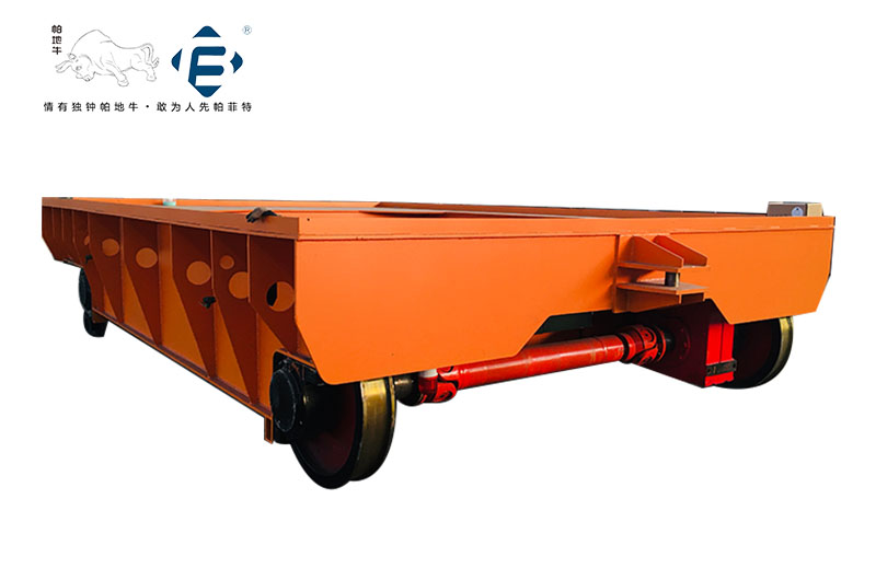 貴州萊利斯機(jī)械無(wú)軌搬運(yùn)車現(xiàn)場(chǎng)交付成功案例